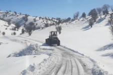 ۸۱۰ کیلومتر از محورهای ایلام برف‌روبی شد