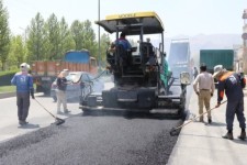 ۹۱ هزار تن آسفالت برای ترمیم جاده‌های ایلام استفاده شد