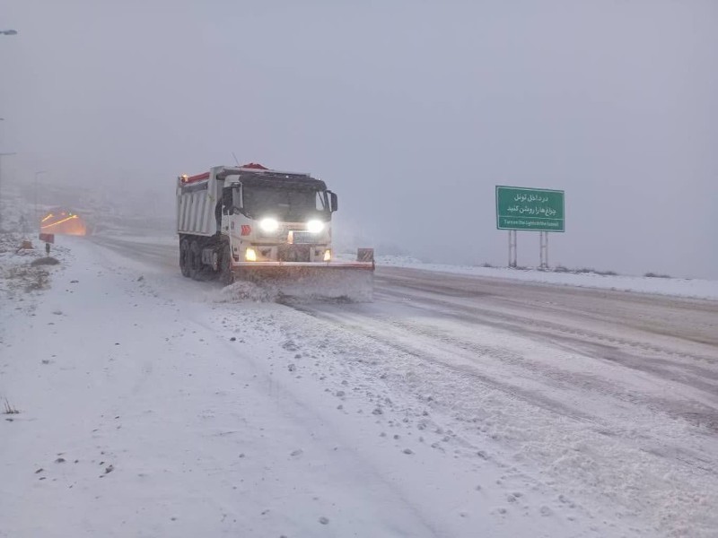 ۷۱۷ کیلومتر از محورهای مواصلاتی ایلام برف‌روبی شد
