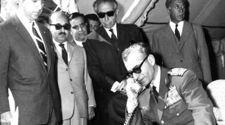 روایتی از جنایت‌ها، خیانت‌ها و فساد خاندان پهلوی