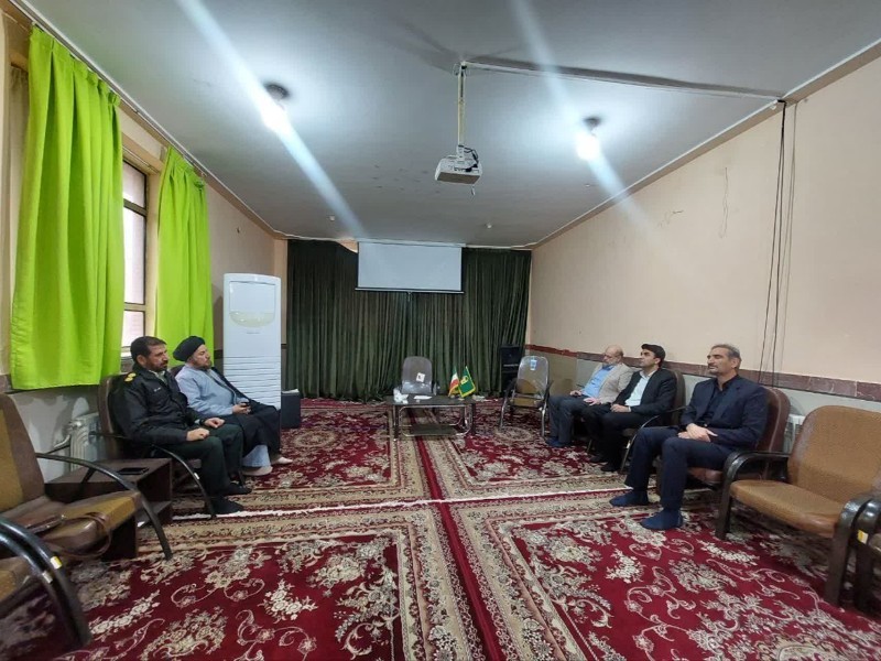 مردم ملکشاهی همواره پیش‌گام حمایت از انقلاب بوده‌اند