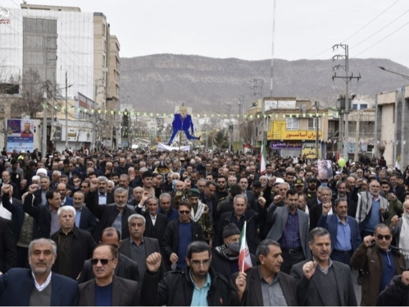 نسخه باکیفیت تصاویر هوایی راهپیمایی ۲۲ بهمن ایلام