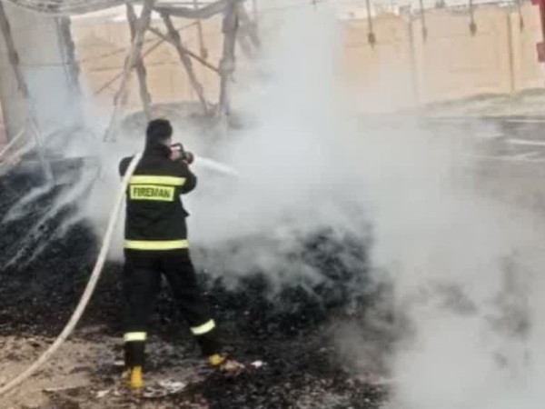 آتش‌سوزی ۲ تریلی در مهران مهار شد