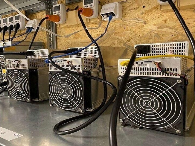 ۷ دستگاه ماینر در ایلام کشف شد