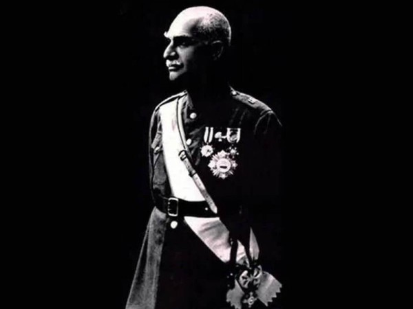 بازخوانی کودتای انگلیسی رضاخان