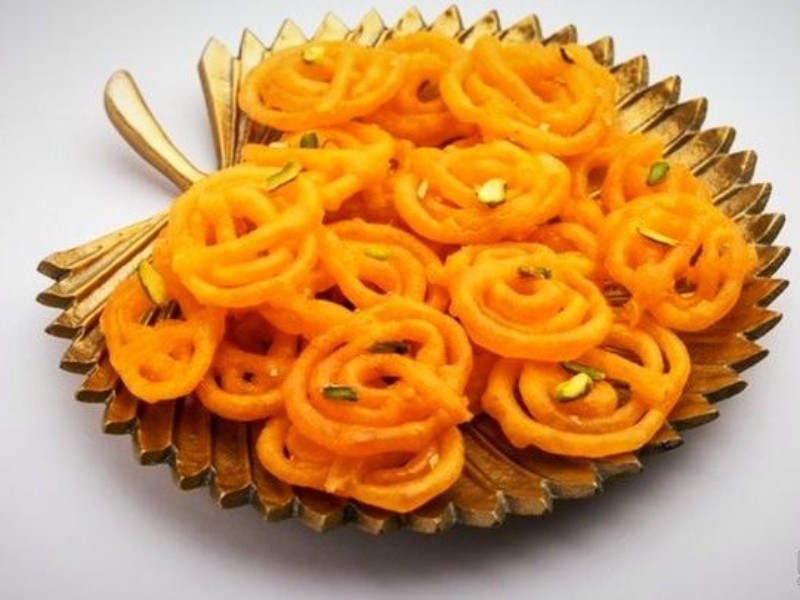 طرز تهیه زولبیا ترد مخصوص ماه رمضان