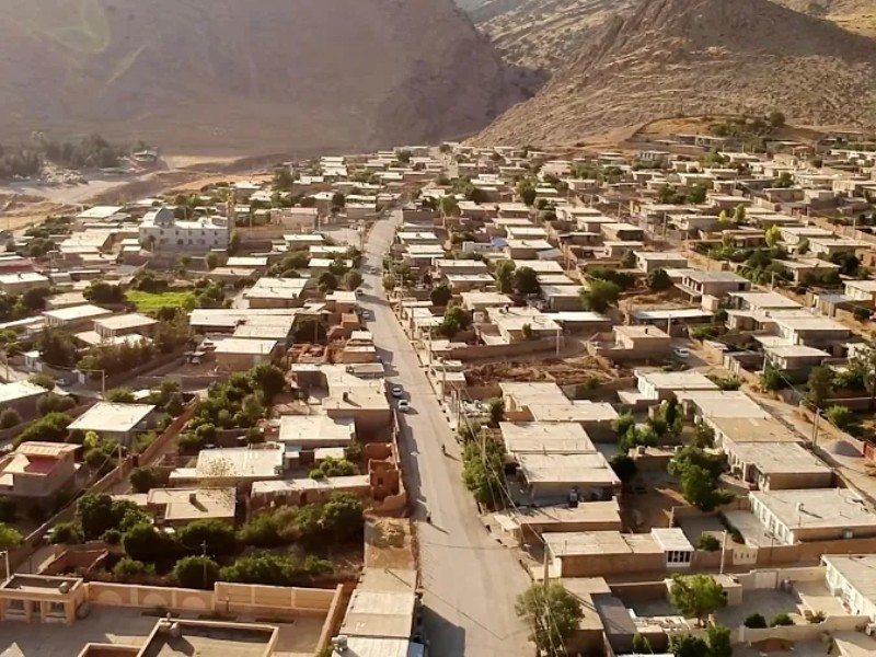 طنین ندای مرگ بر آمریکا در روستای زنجیره‌علیا