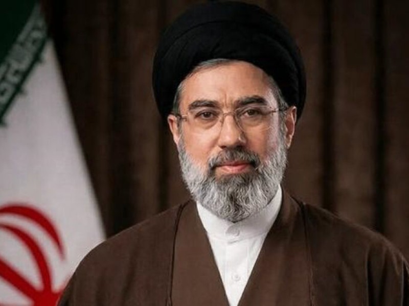 تنگه هرمز باید همچنان بسته بماند