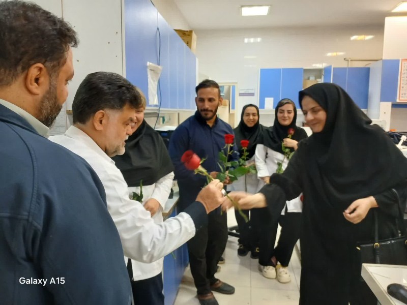 قدردانی از کادر آزمایشگاه بیمارستان شهدای زاگرس