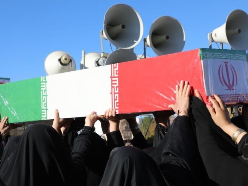 کشتی ایلام یک پهلوان شهید تقدیم انقلاب کرد