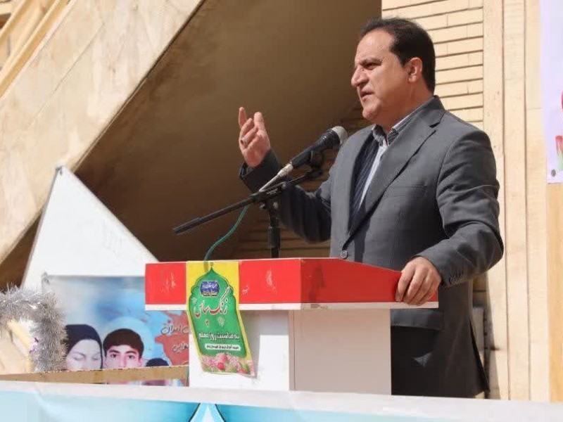 دانش و آگاهی با هجمه دشمنان از بین نمی‌رود