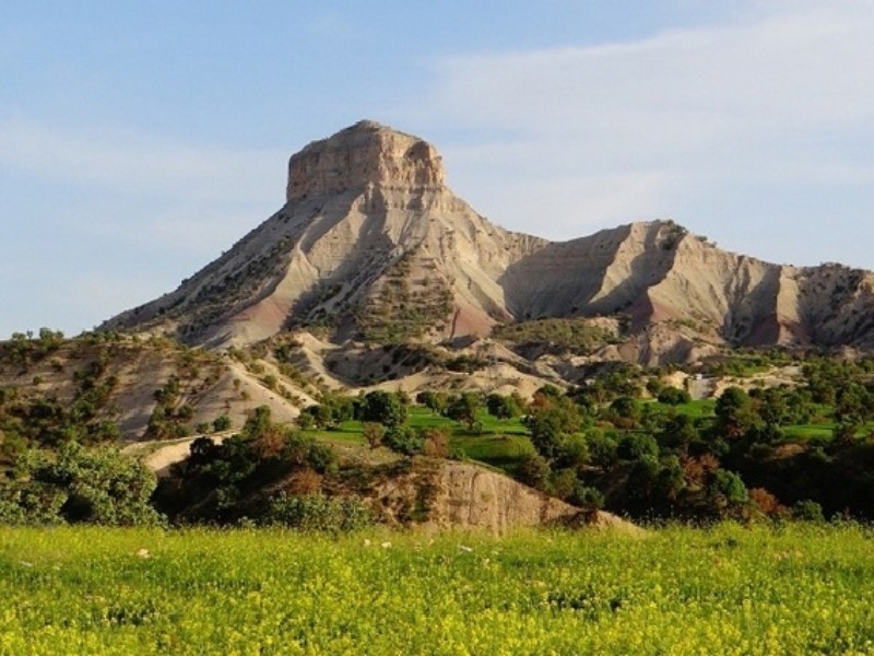 ایلام استان ایثار و حماسه