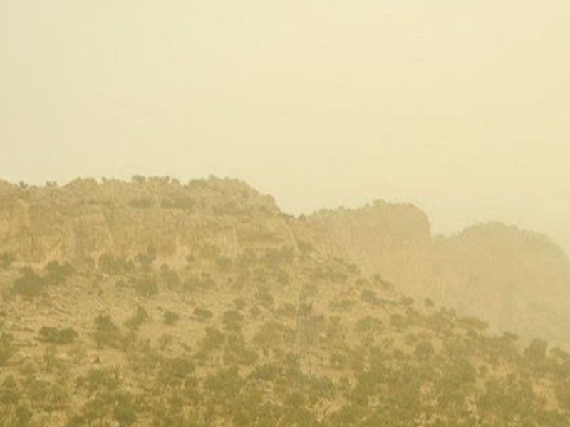 فروکش تدریجی گرد و غبار در ایلام