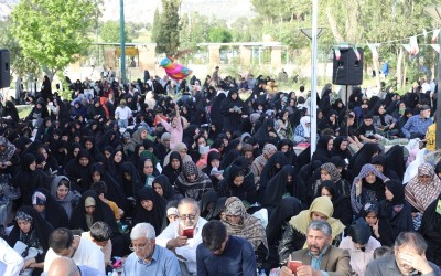 نوای دعای عرفه در آسمان ایلام پیچید