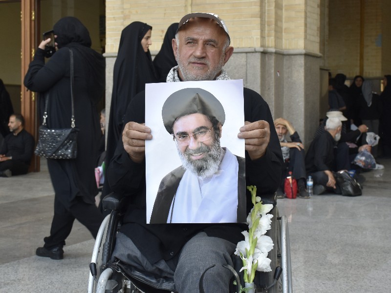 وفاداری یک جانباز، ماندگارترین قاب مراسم وداع