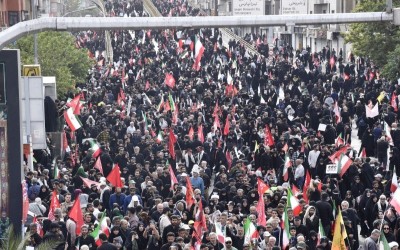 کلیپ هوایی از خروش عاشقان در تشییع رهبر شهید