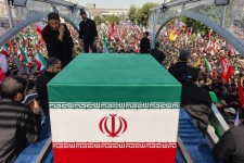پیکر «آقای شهید ایران» به میدان آزادی رسید