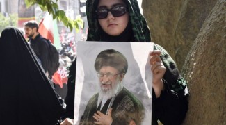 ایلام همپای تهران در سوگ امام شهید