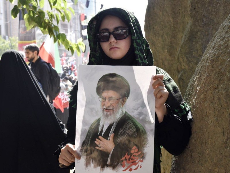 ایلام همپای تهران در سوگ امام شهید