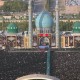اقامۀ نماز بر پیکر قائد شهید در قم
