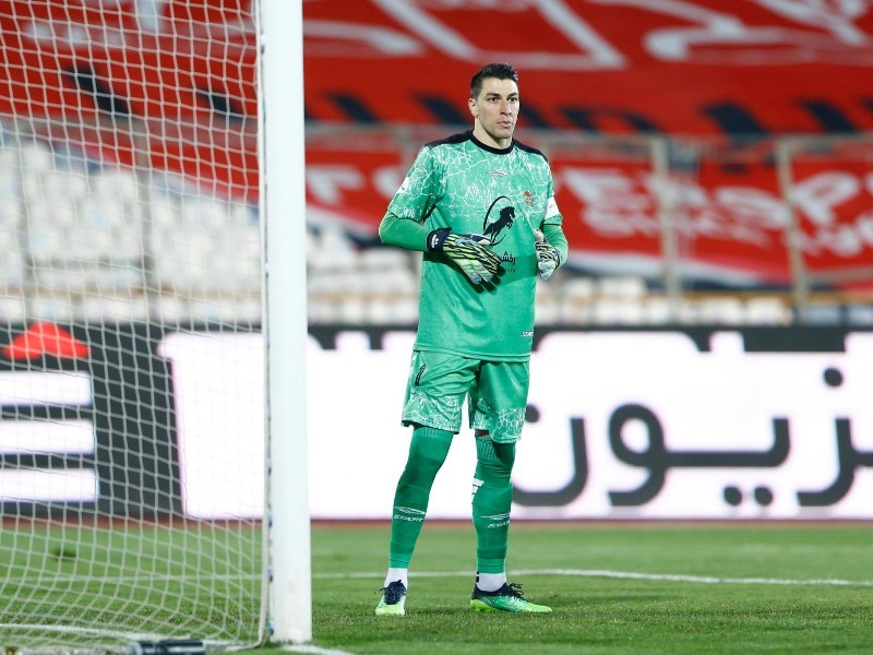 دروازه‌بان سابق گل‌گهر در مسیر پرسپولیسی شدن