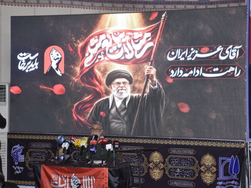 نشست خبری فرمانده سپاه ایلام در مهران برگزار شد
