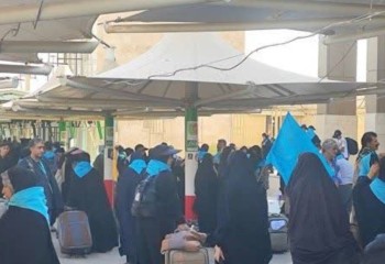 ورود زائران اربعین به کشور از مرز مهران