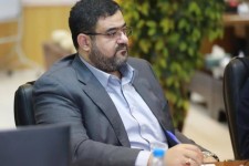 فعالان اقتصادی مهران برای دریافت مجوز اقدام کنند