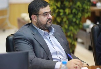 فعالان اقتصادی مهران برای دریافت مجوز اقدام کنند