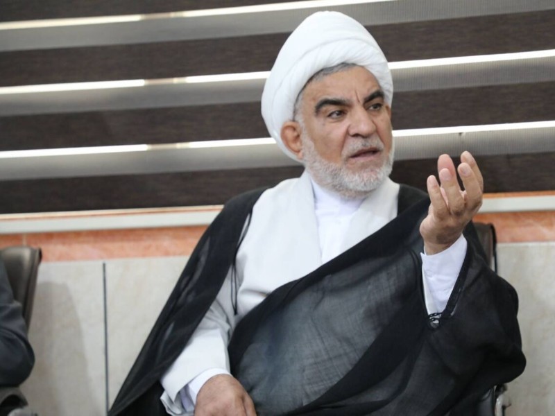 خانواده‌ها مراقب آسیب‌های فضای مجازی باشند