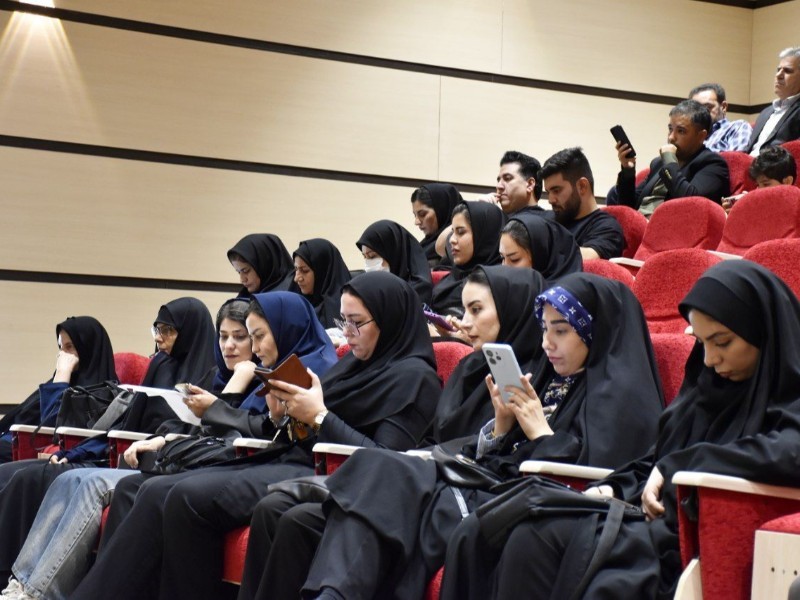 برگزاری نشست خبری مدیرعامل آبفای ایلام با اصحاب رسانه