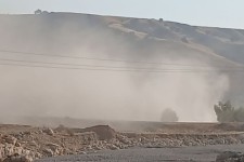 بدره در محاصره گردوغبار سنگ‌شکن‌ها