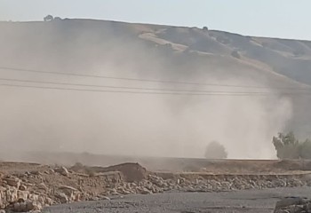 گردوغبار سنگ‌شکن‌ها نفس بدره را گرفته است