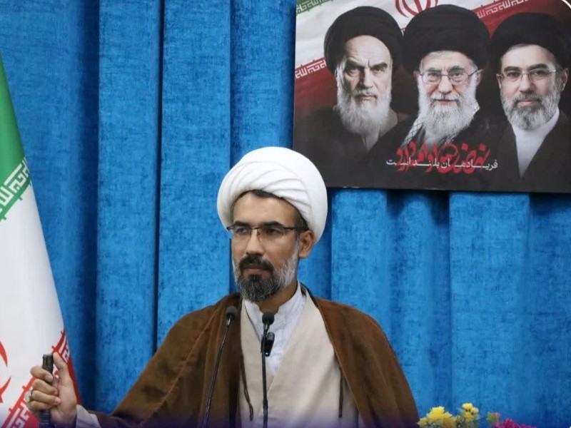 نباید اجازه دهیم واقعیت‌های دفاع مقدس فراموش شود