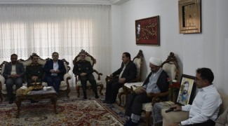 دیدار مسئولان استانی با خانواده‌های شهدا در ایلام