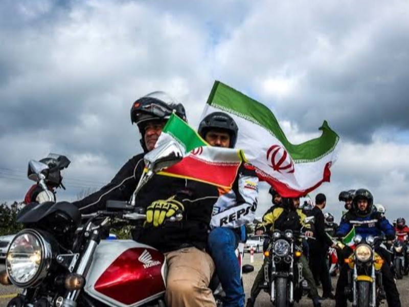 رژه موتوری رزمایش بزرگ «جانفدا» در مهران برگزار شد