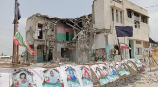 شعرخوانی شاعر ایلامی در وصف کودکان شهید میناب