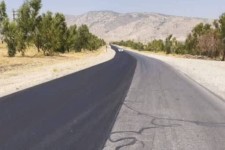 ۲۱ کیلومتر از راه‌های آبدانان روکش حفاظتی شد