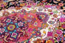فرش دستباف سلسله گنجینه‌ای که بازار می‌خواهد