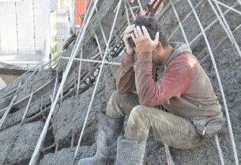 مرگ کارگر ۵۲ ساله در چاه آسانسور در ایلام