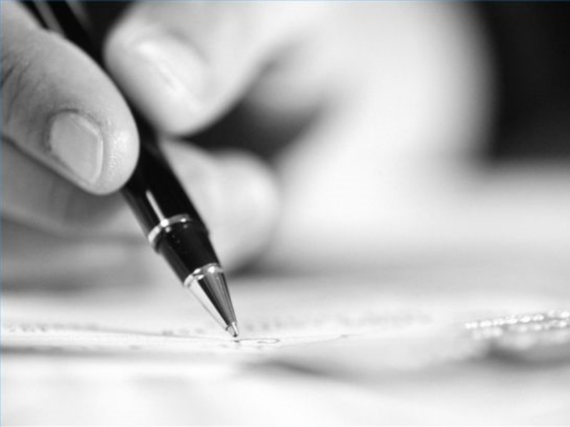 زن و مرد، به منزله ی دو بال یک جامعه هستند زن و مرد، به منزله ی دو بال یک جامعه هستند