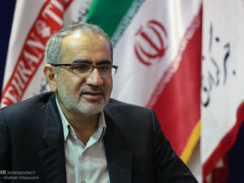 تلاش دولت و مجلس برای کاهش اختلاف حقوق کارمندان