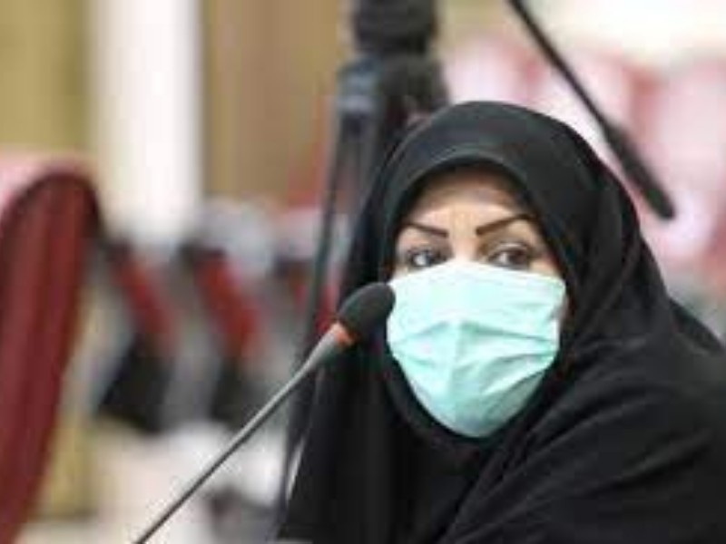 برخی مدیران در موضوع حجاب امر به معروف را از خانواده خود شروع کنند