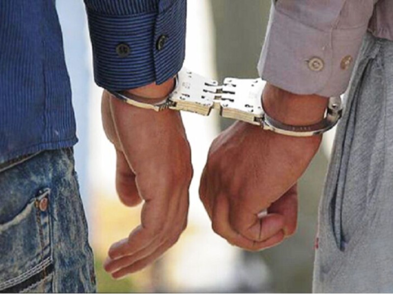 دستگیری 2 سارق غیربومی با کشف ۲۴ فقره سرقت در ایلام دستگیری 2 سارق غیربومی با کشف ۲۴ فقره سرقت در ایلام