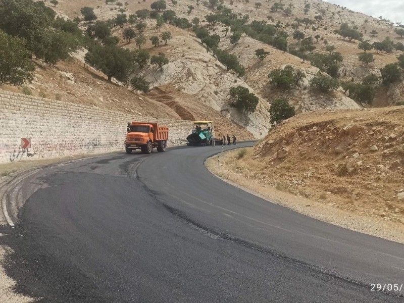 شانه سازی ۱۵۰ کیلومتر از راههای مواصلاتی آبدانان شانه سازی ۱۵۰ کیلومتر از راههای مواصلاتی آبدانان