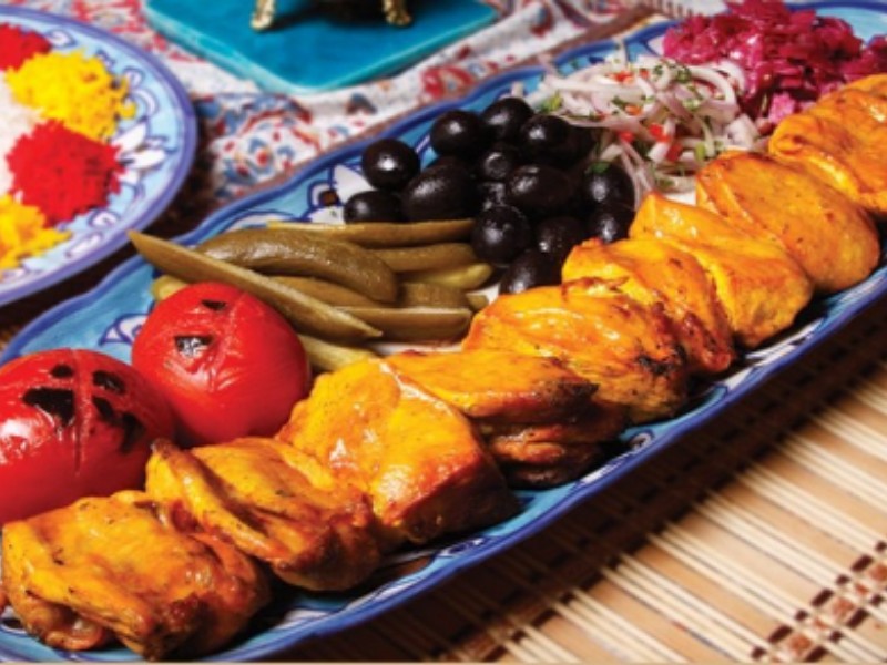 ایدهها و تکنیکهایی برای تزیین جوجهکباب لذیذترین غذای ایرانی ایدهها و تکنیکهایی برای تزیین جوجهکباب لذیذترین غذای ایرانی