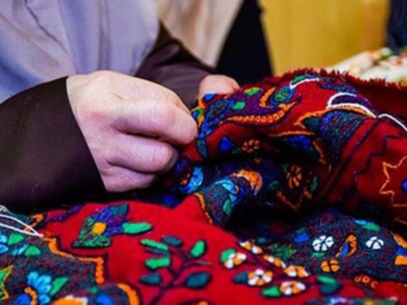 فعالیت 9 هزار صنعتگر صنایع دستی در ایلام فعالیت 9 هزار صنعتگر صنایع دستی در ایلام