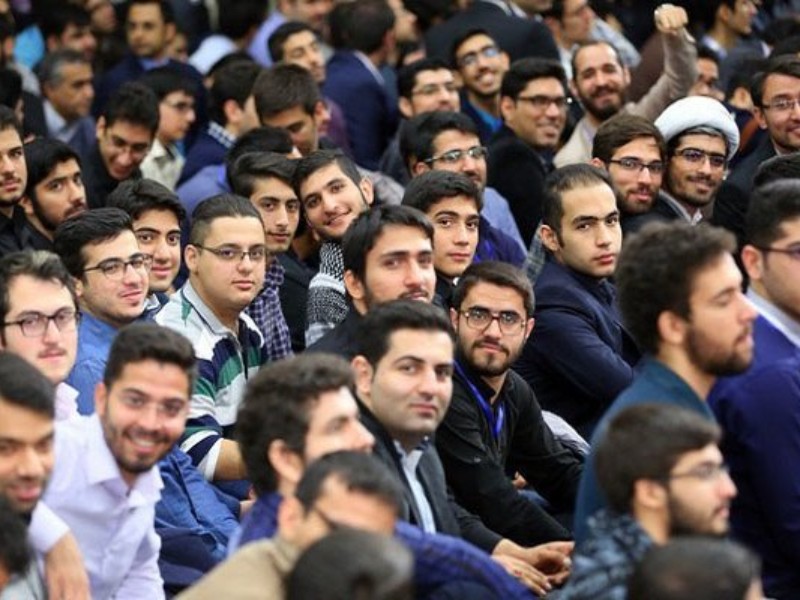 ضرورت فراهم کردن بسترها برای نقشآفرینی جوانان ضرورت فراهم کردن بسترها برای نقشآفرینی جوانان