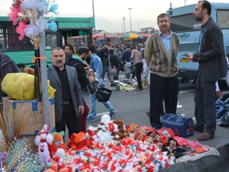 ساماندهی دست‌فروشان پایانه مرزی مهران