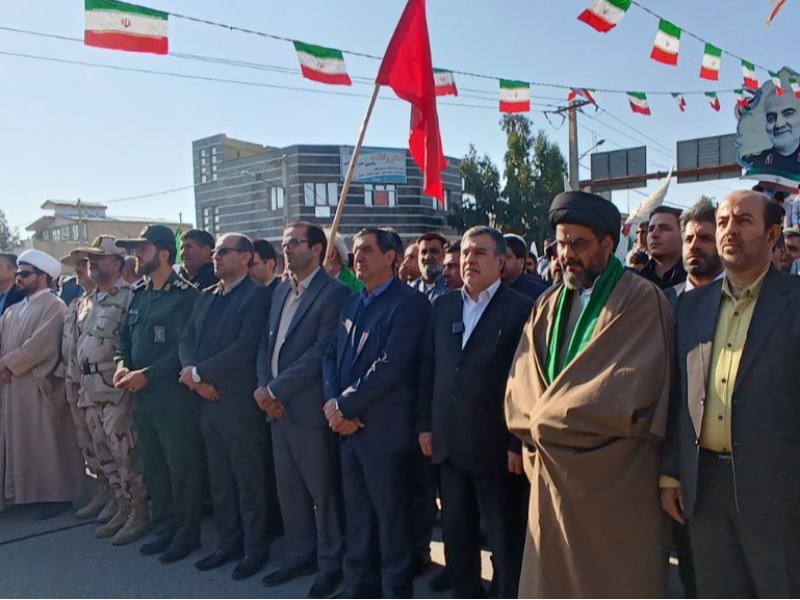 راهپیمایی شهرستانهای ایلام در جشن انقلاب اسلامی راهپیمایی شهرستانهای ایلام در جشن انقلاب اسلامی